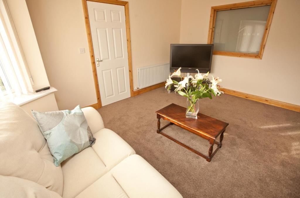 Holly Lodge Alnwick Ngoại thất bức ảnh